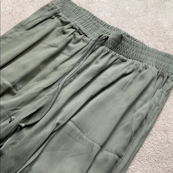 Pants - Picture 2 of 3